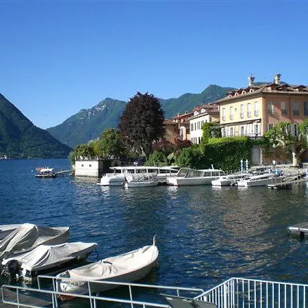 Sleeps 4 Appartement Ossuccio