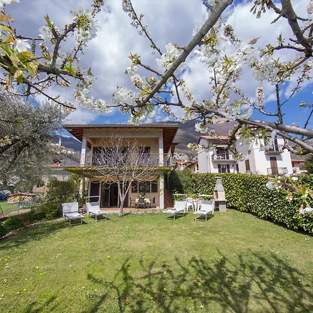 Sleeps 4 *